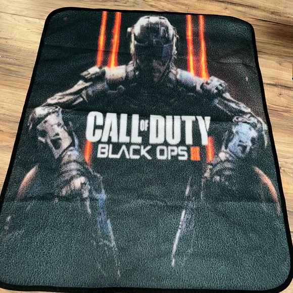Call of Duty Black Ops III Fleece lap Blanket - Picture 1 of 3